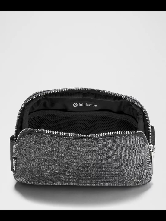 Lululemon Glitter Everywhere Belt Bag 1L Dark Silver Graphite Gray - Picture 5 of 5